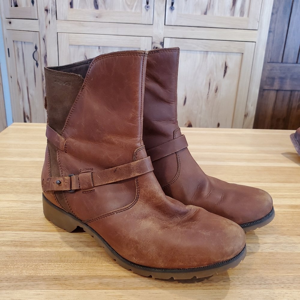 Teva Brown Leather Boots